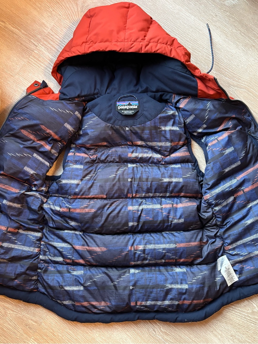 Patagonia Women’s Medium Navy Bivy Hooded Down Feather Insulated Vest - Picture 4 of 6